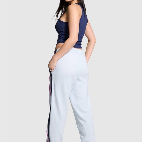 VS Pink Ivy Fleece Relaxes Sweatpants NEW RELEASE XXL - Picture 3 of 7